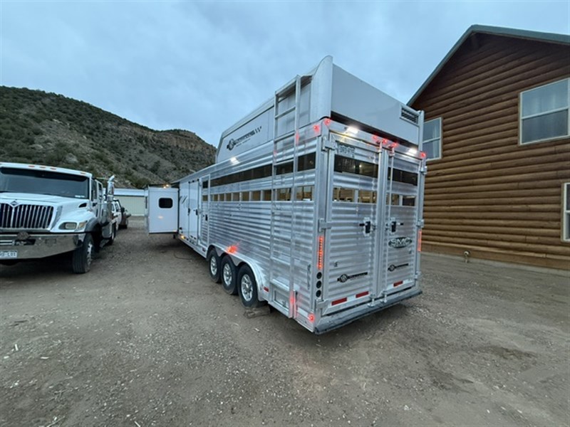 Trailer Photo 23