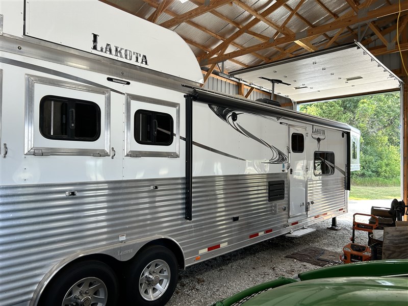 Trailer Photo 9