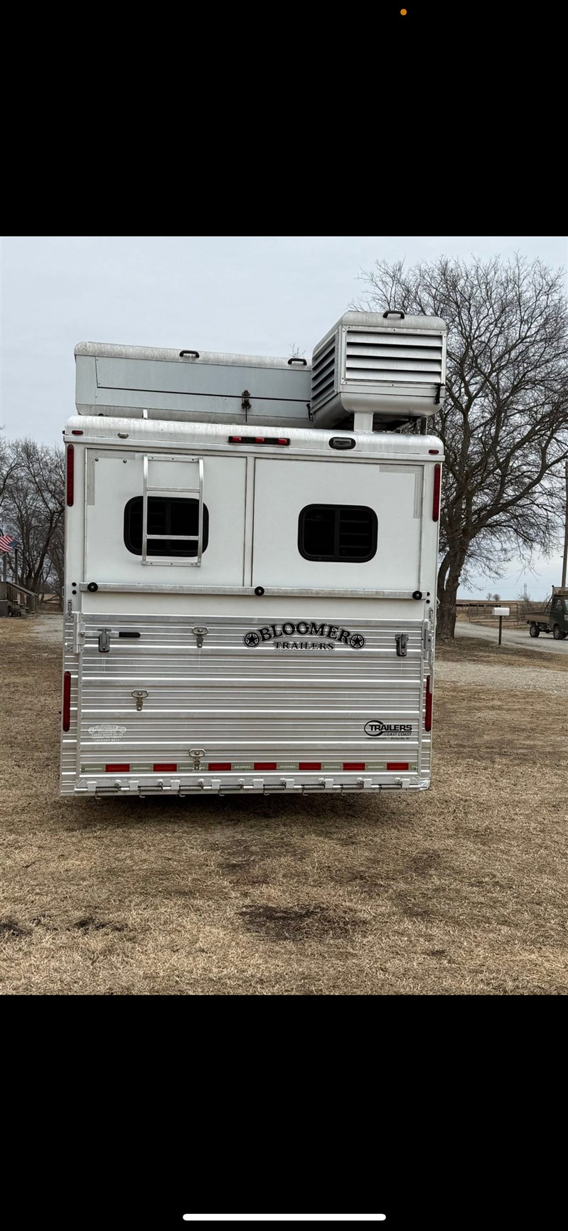 Trailer Photo 17