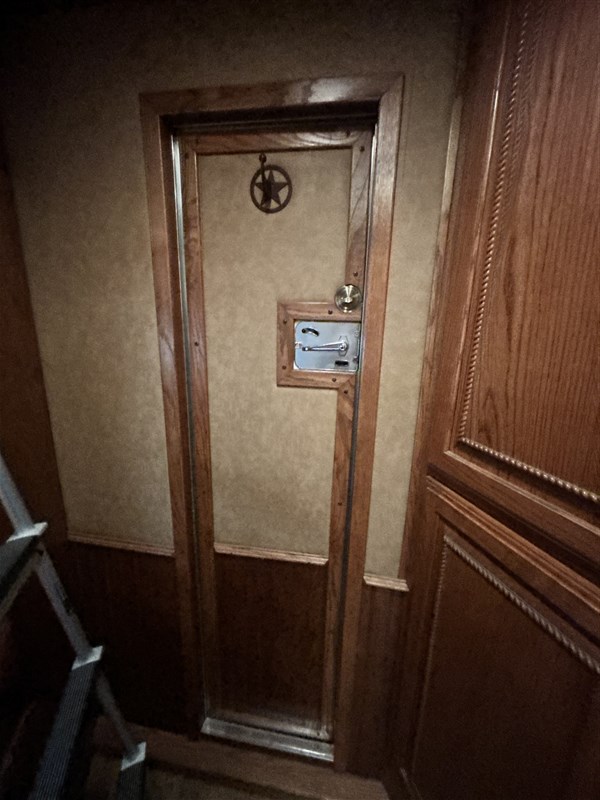 Trailer Photo 11