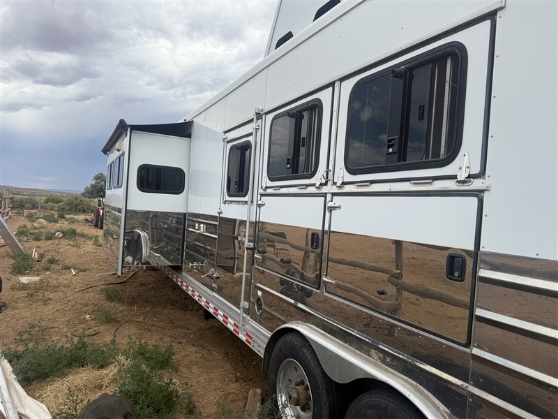 Trailer Photo 2