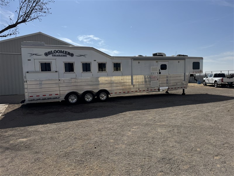 Trailer Photo 2