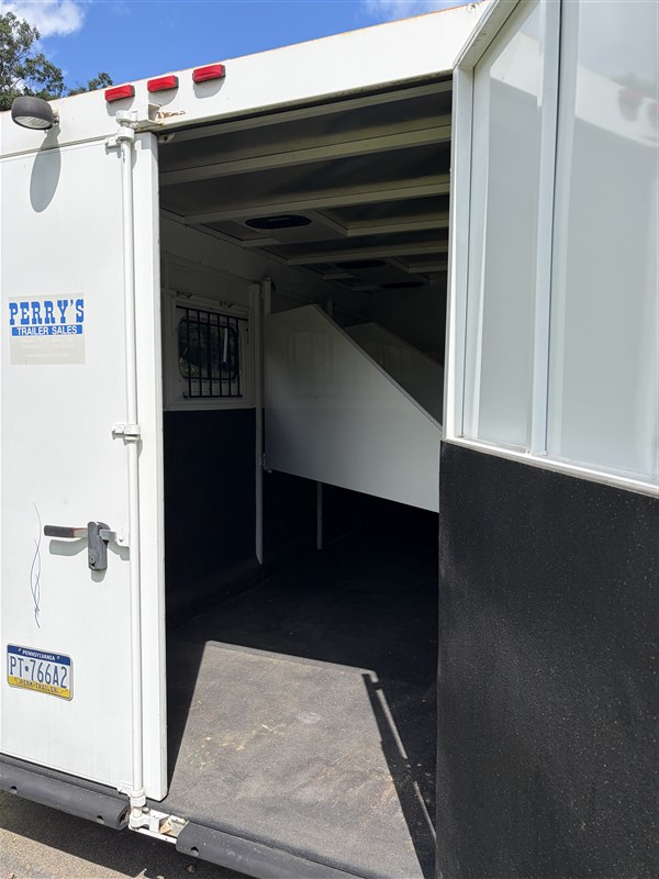 Trailer Photo 4