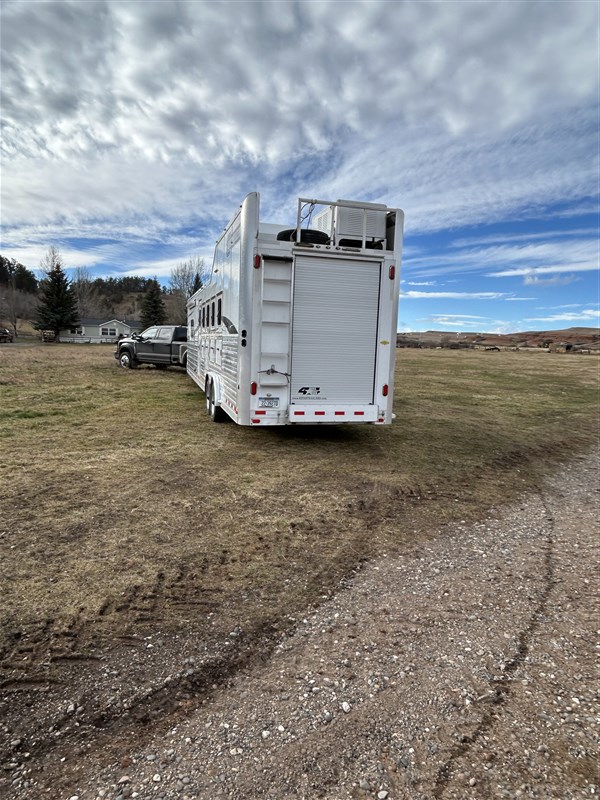 Trailer Photo 3