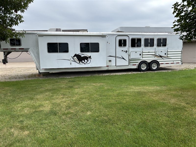 2009 Featherlite 8581