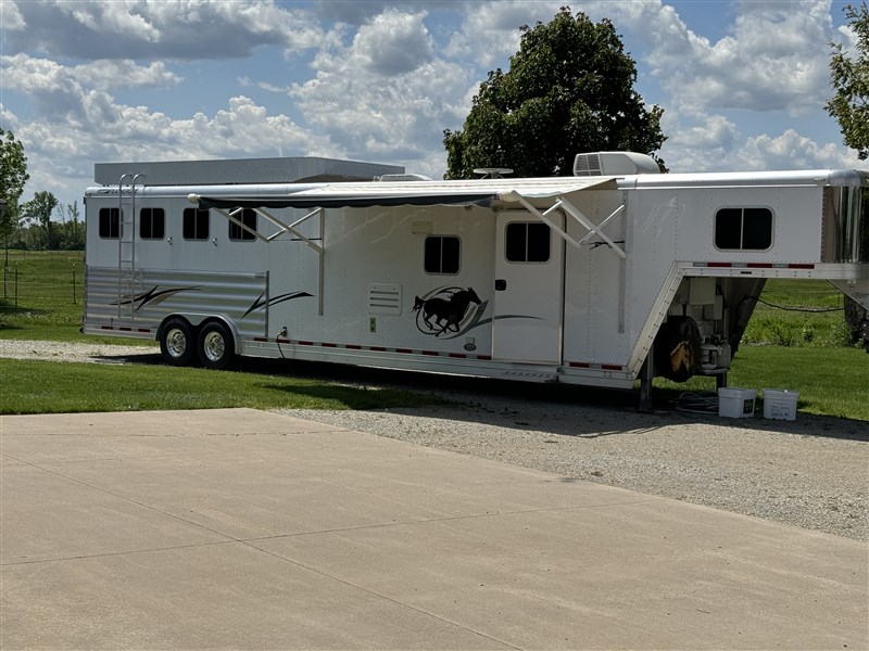 Trailer Photo 2