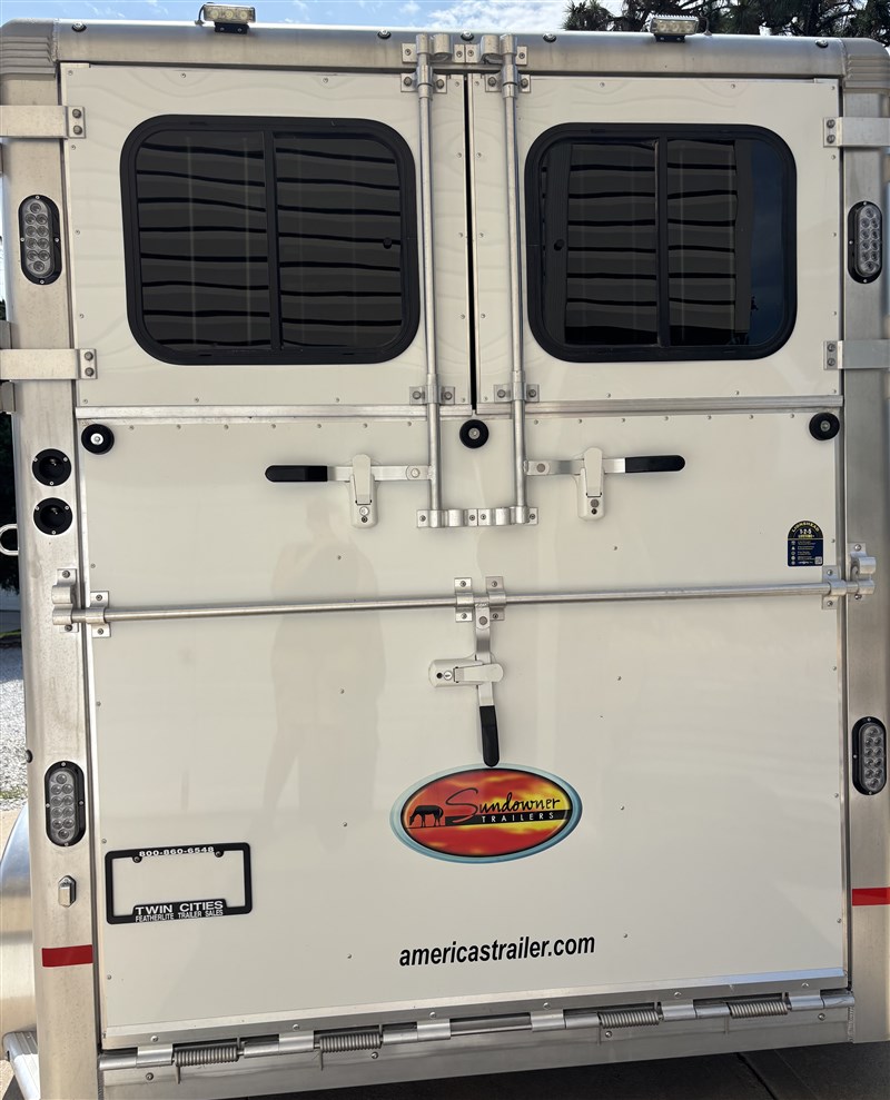 Trailer Photo 2