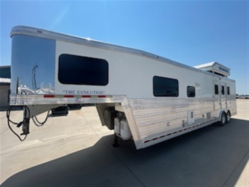 P Drop Rv 2007 Bloomer Evolution | Horse Trailer World