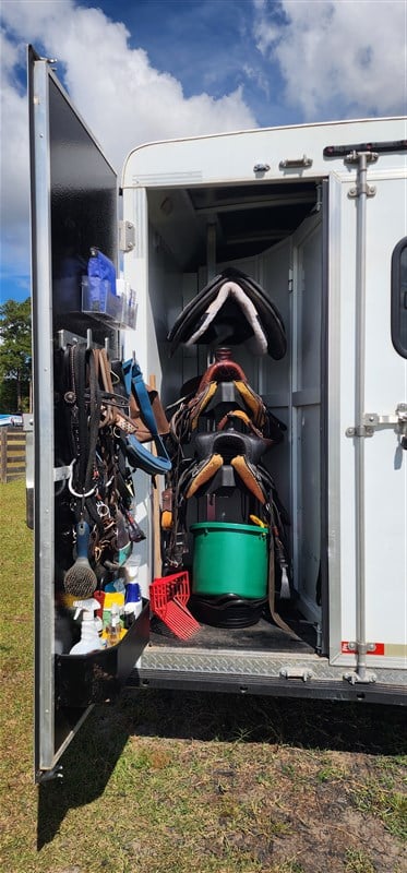 P Drop Rv 2021 Bison Quickdraw | Horse Trailer World