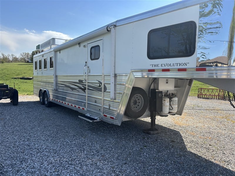 P Drop Rv 2009 Bloomer 4 Horse | Horse Trailer World