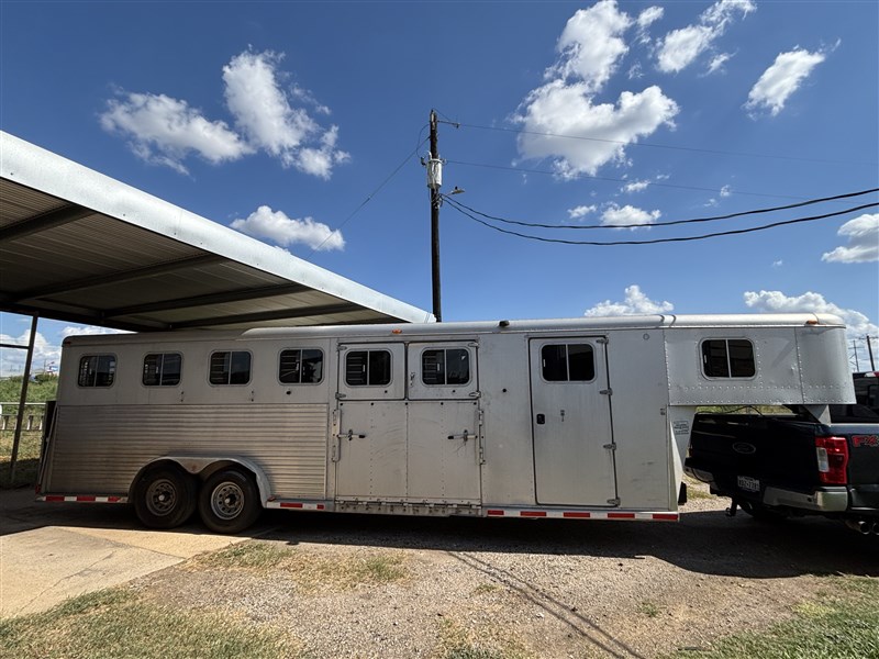1996 Sooner 6H slant load | Horse Trailer World