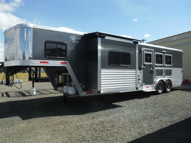 2016 Merhow 3 Horse Alumastar