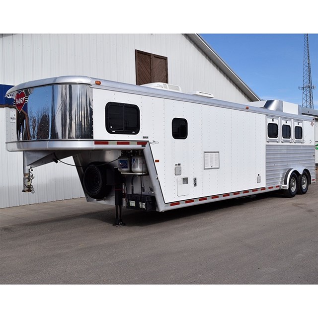 1997 Hart Hart 3 Horse 11' LQ with Mid Tack