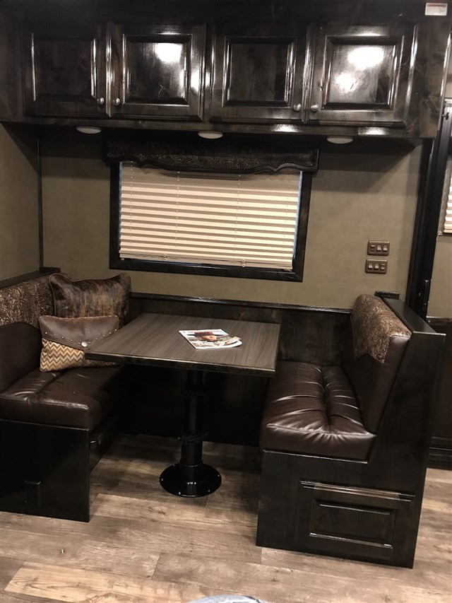 Trailer Photo 15