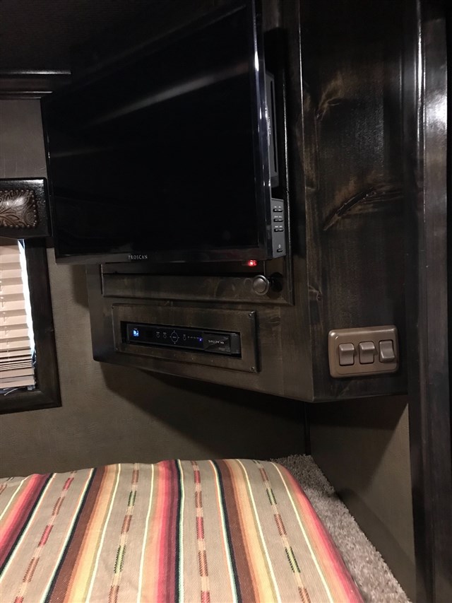 Trailer Photo 25
