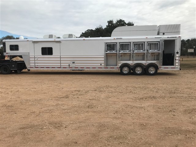 Trailer Photo 2