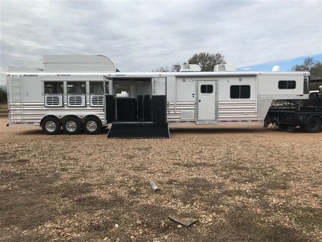 Trailer Photo 4