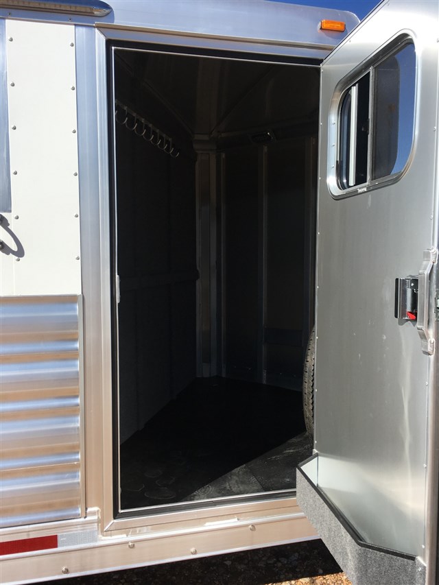 Trailer Photo 9