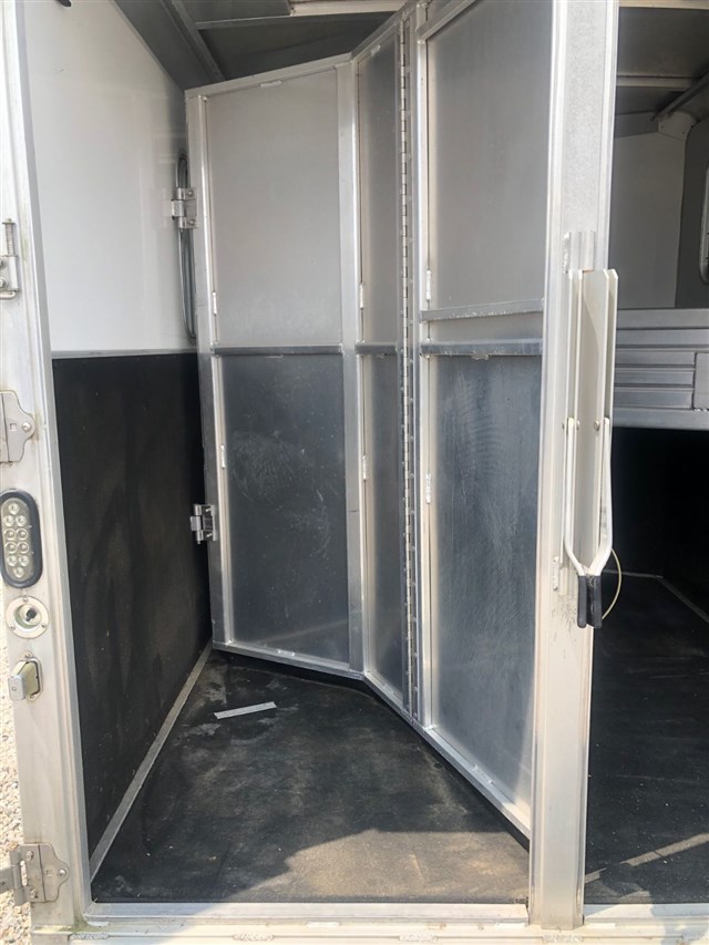 Trailer Photo 18
