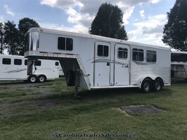 2002 Featherlite 3H GREAT RUN AROUND TRAILER!