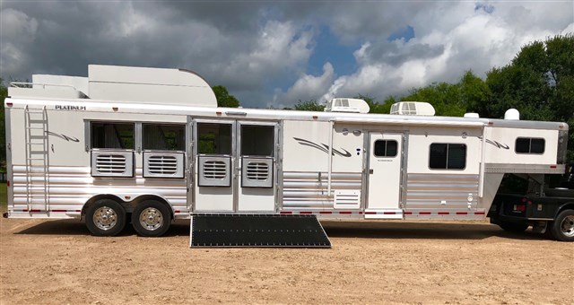 2026 Platinum Coach coach 4h 16 swall w slide reverse load 2 couches
