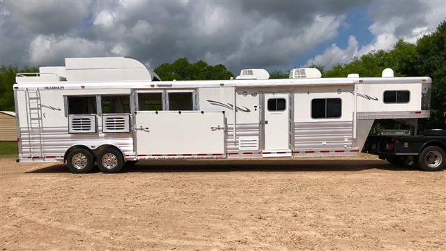 2026 Platinum Coach coach 4h 16 swall w slide reverse load 2 couches