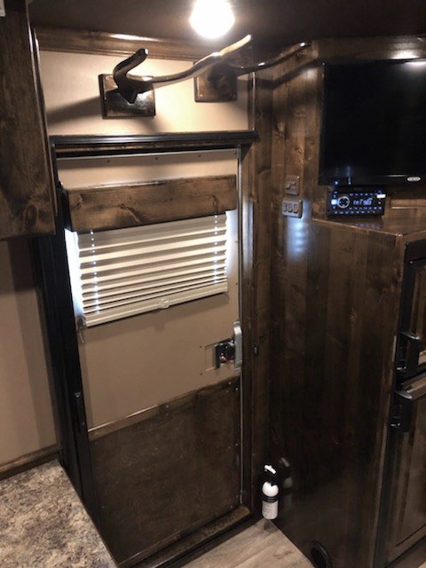Trailer Photo 18