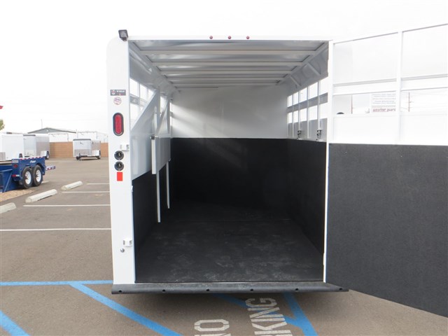 Trailer Photo 7