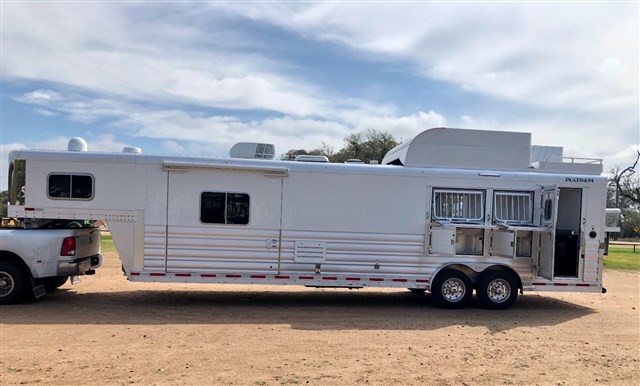 2023 Platinum Coach 3h 14swall rev load w/ slide