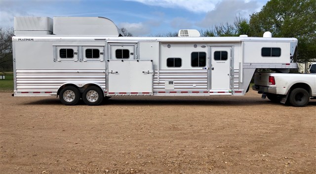 2023 Platinum Coach 3h 14swall rev load w/ slide