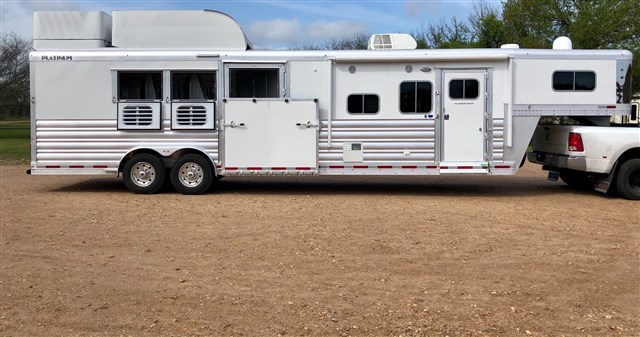 2023 Platinum Coach 3h 14swall rev load w/ slide
