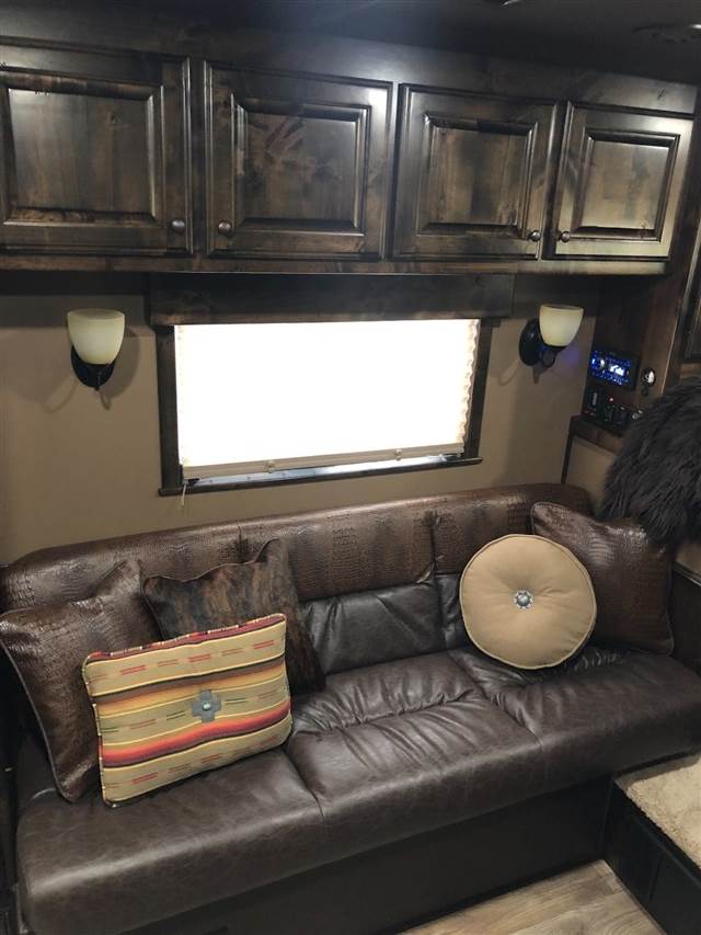 Trailer Photo 15
