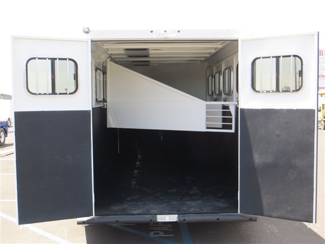 Trailer Photo 5