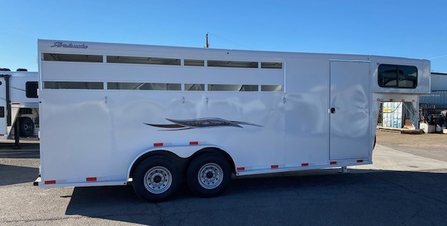 Trailer Photo 2