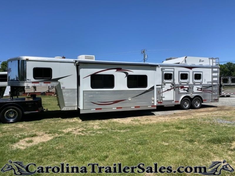 2014 Bison 3 Horse 16' LQ with Slide, Hay Rack, All Aluminum