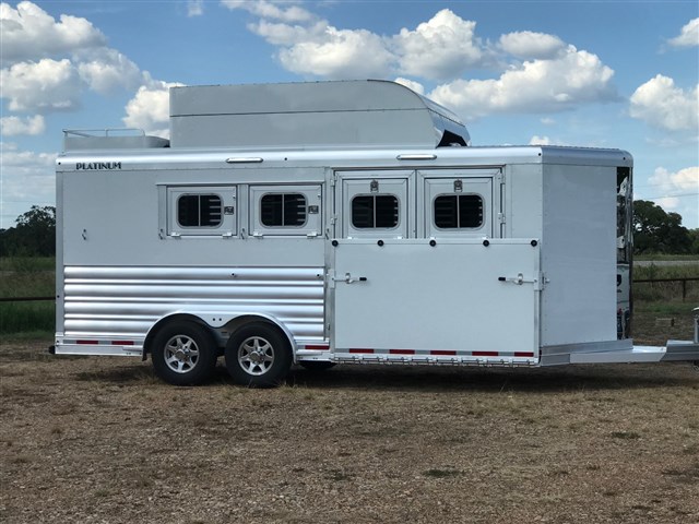 Trailer Photo 13