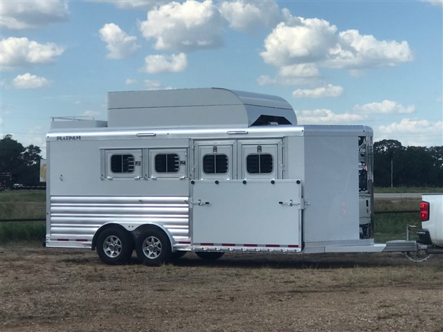 Trailer Photo 14