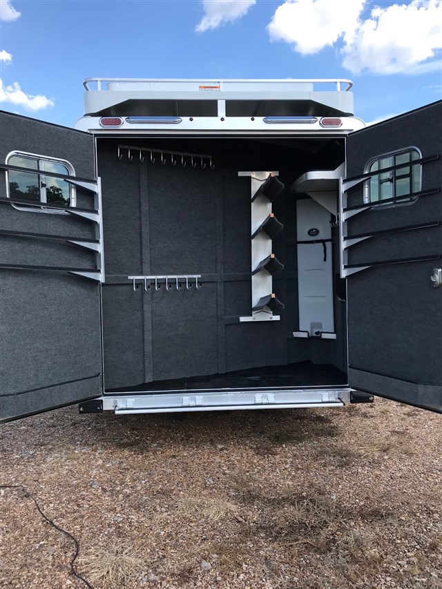 Trailer Photo 18