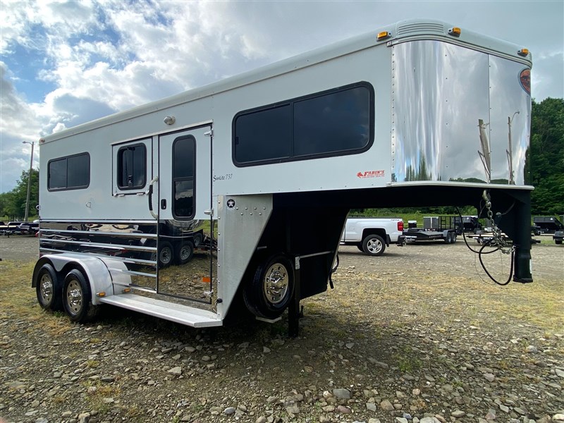 Trailer Photo 2