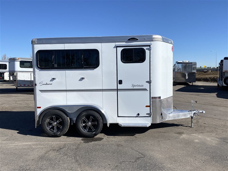 2024 Sundowner 2 horse Sportman Sundowner