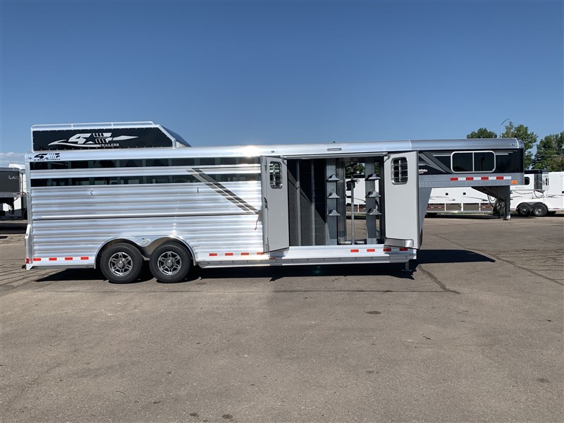 2024 4 Star 24' Stock Combo with Cowboy Tack