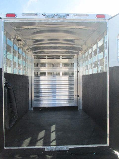 Trailer Photo 5