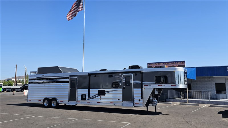 Trailer Photo 10