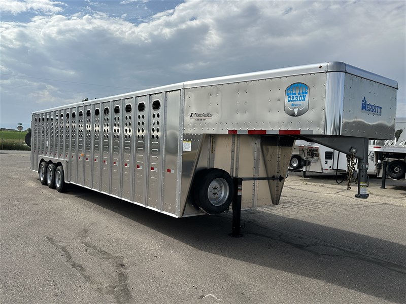 2026 Merritt 32' Cattle Barron Triple 8k Axles, 8 Wide, 16 Ply