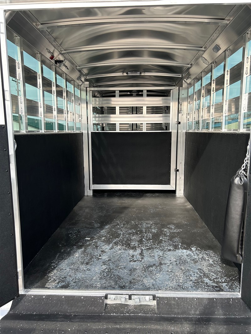 2024 4-star 6'10x20'x8' tall box stall trailer