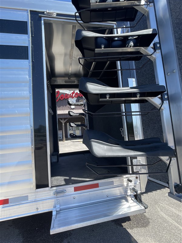 2024 A Winchester 12 Horse Polo Trailer With Elec Hydraulic Brakes