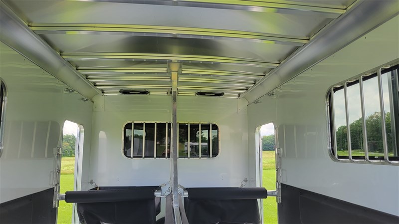 Trailer Photo 14