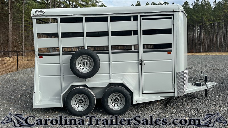 2025 Valley stock bumper pull trailer, 7'6" tall, mats