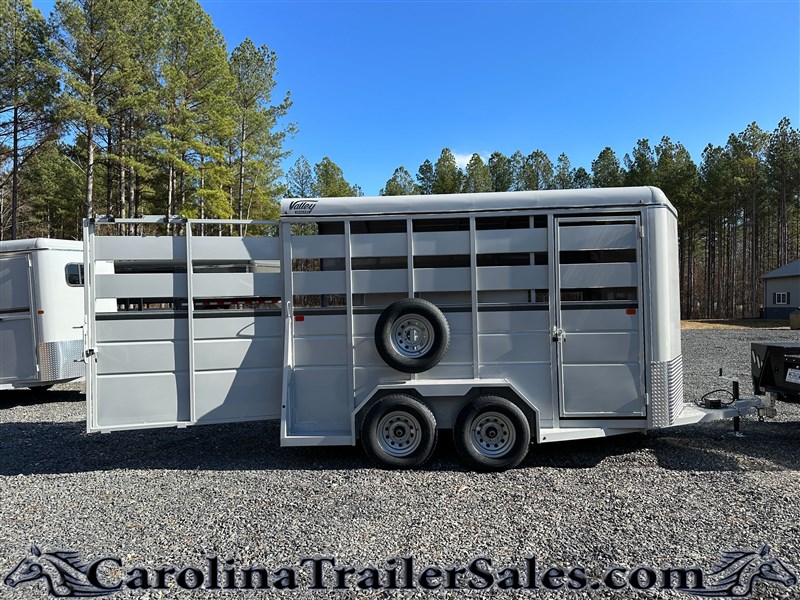 2025 Valley stock bumper pull trailer, 7'6" tall, mats