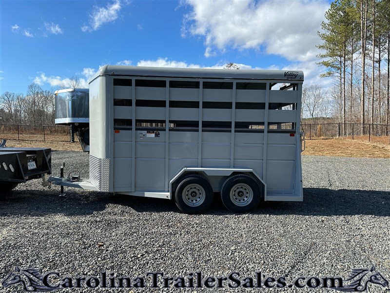 2025 Valley stock bumper pull trailer, 7'6" tall, mats